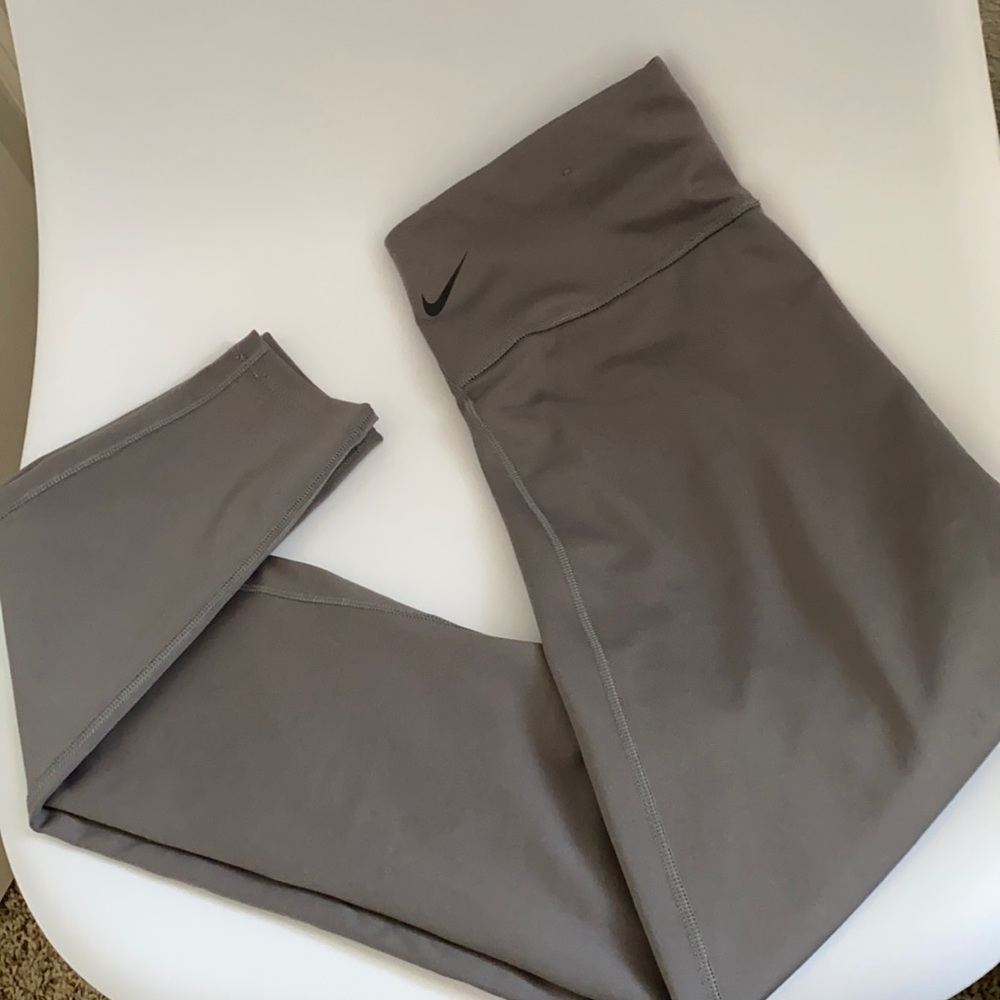 Nike Dri-Fit leggings NWOT Small